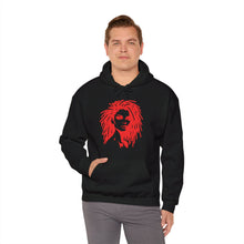 Lade das Bild in den Galerie-Viewer, Supermodel Unisex Heavy Blend™ Hooded Sweatshirt
