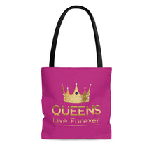 Cargar imagen en el visor de la galería, Queens Live Forever Berry AOP Tote Bag
