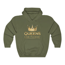 Lade das Bild in den Galerie-Viewer, Queens Live Forever Unisex Heavy Blend™ Hooded Sweatshirt
